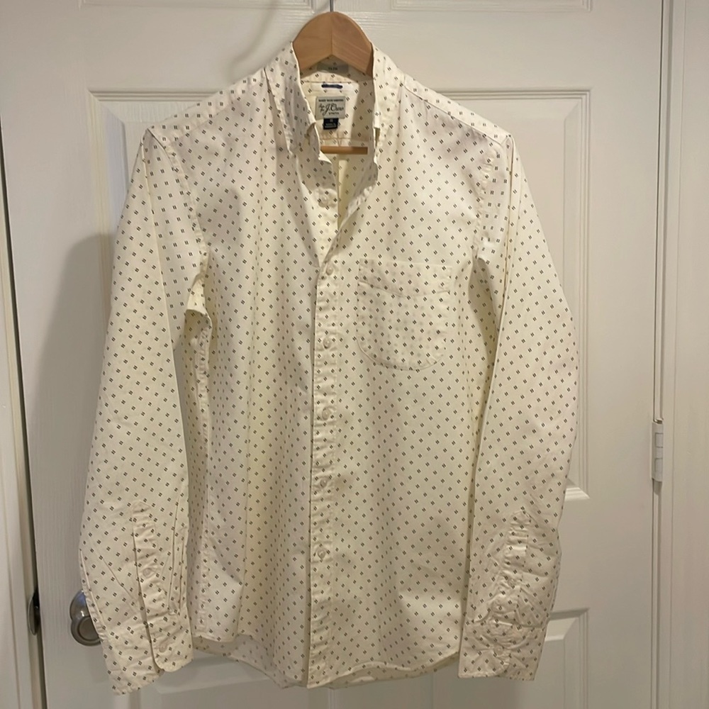 J. Crew Men’s Slim Secret Wash Button Down Shirt